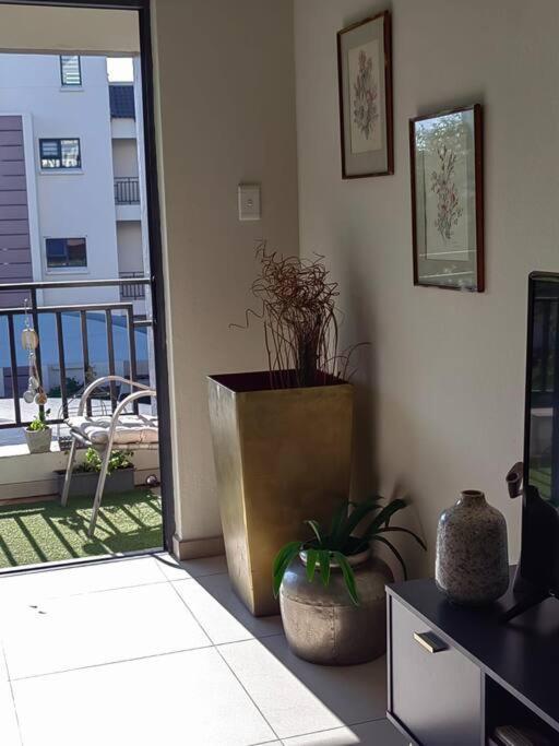 Classy And Cosy Apt - Dainfern Sandton Luaran gambar